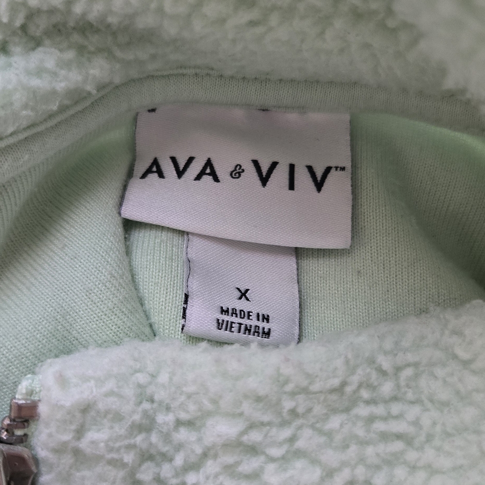 Ava & Viv Mint Green Turtleneck Sweater - Picture 4 of 7